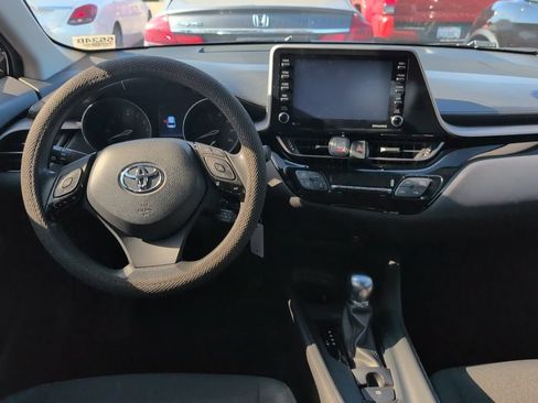 Used 2021 Toyota C-HR LE FWD image 10