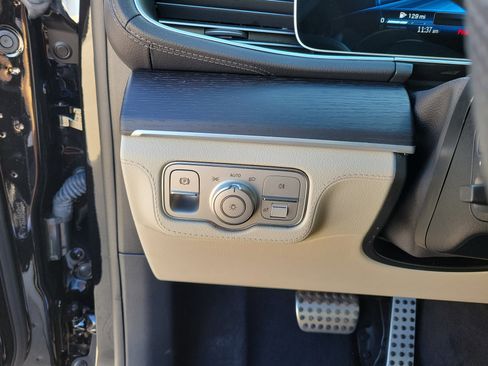 Used 2024 Mercedes-Benz GLE 53 AMG 4MATIC Coupe image 31