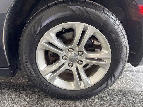 Used 2019 Dodge Charger SXT RWD image 7