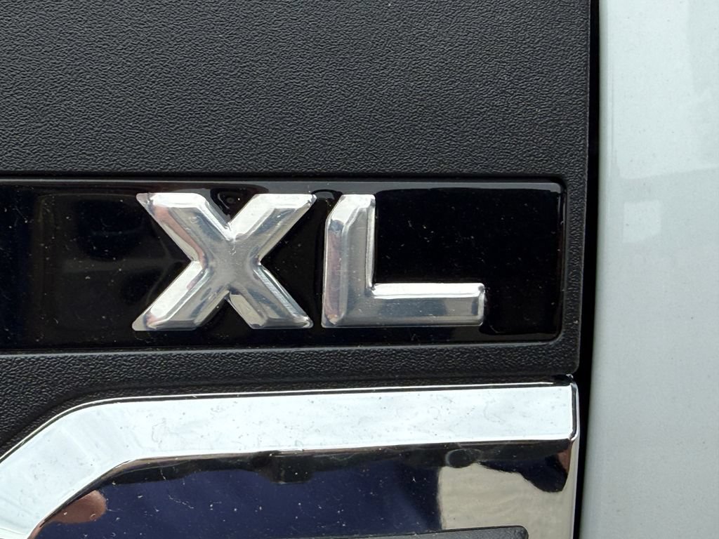 Used 2025 Ford F250 XL w/ FX4 Off-Road Package AWD/4WD image 12