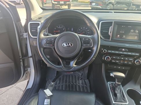 Used 2018 Kia Sportage EX w/ EX Premium Package image 22