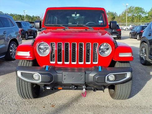 Used 2022 Jeep Wrangler Unlimited Sahara w/ Cold Weather Group image 4