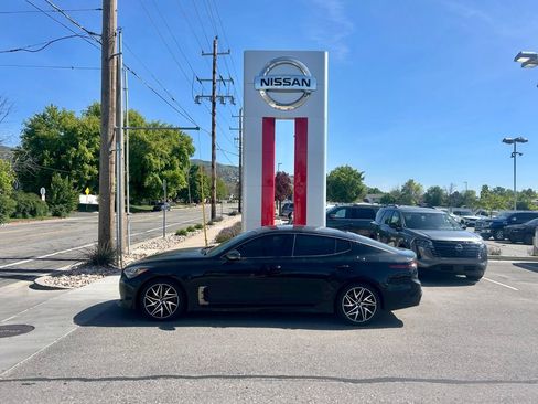 Used 2022 Kia Stinger GT-Line w/ Sun & Sound Package RWD image 1