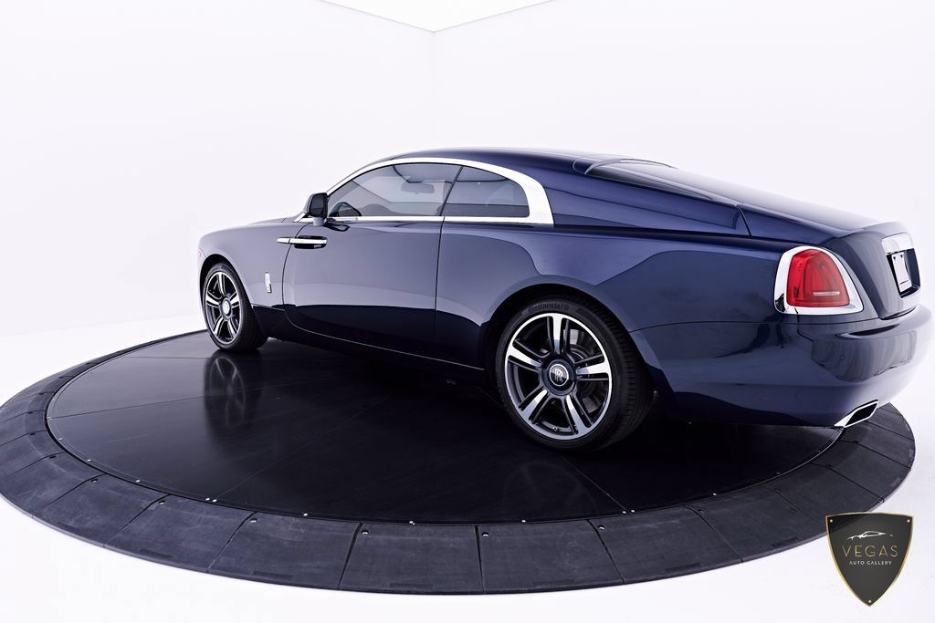 Used 2017 Rolls-Royce Wraith RWD image 15