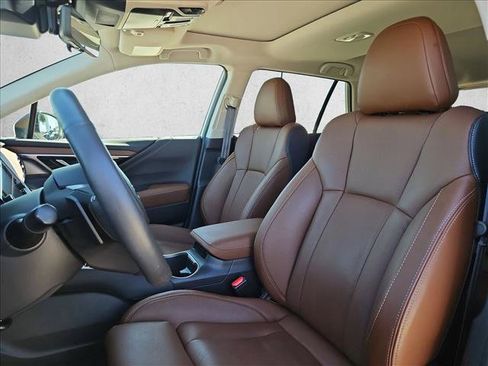 Used 2025 Subaru Outback Touring XT AWD/4WD image 17