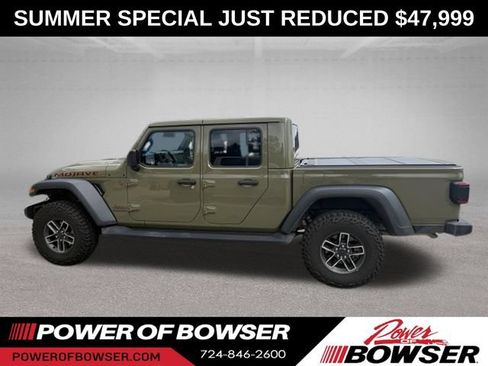 Used 2025 Jeep Gladiator Mojave w/ Convenience Group AWD/4WD image 4