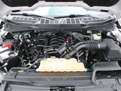 Used 2023 Ford F150 XLT image 10