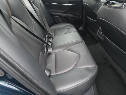 Used 2020 Toyota Camry XLE image 21