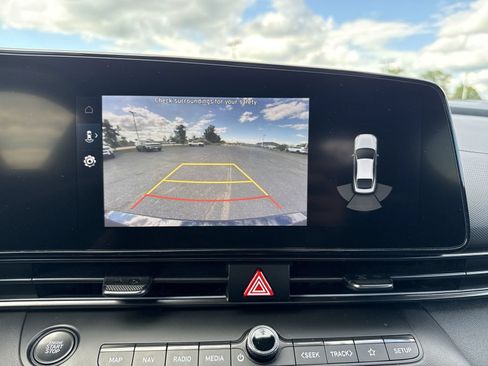 Used 2022 Hyundai Elantra N FWD image 17