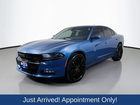 Used 2021 Dodge Charger SXT w/ Cold Weather Package AWD/4WD image 3