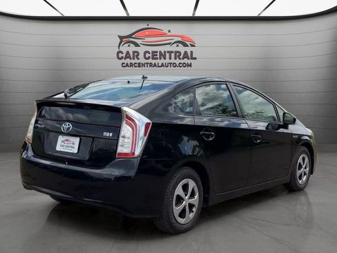 Used 2012 Toyota Prius Two FWD image 6