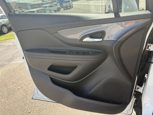 Used 2022 Buick Encore Preferred w/ Safety Package AWD/4WD image 9