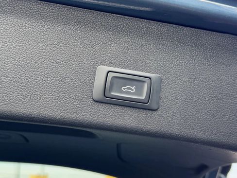 Used 2015 Audi A4 Premium w/ Audi MMI Navigation image 16