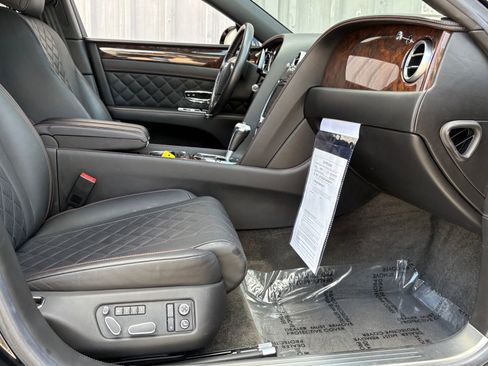 Used 2018 Bentley Flying Spur V8 AWD/4WD image 41