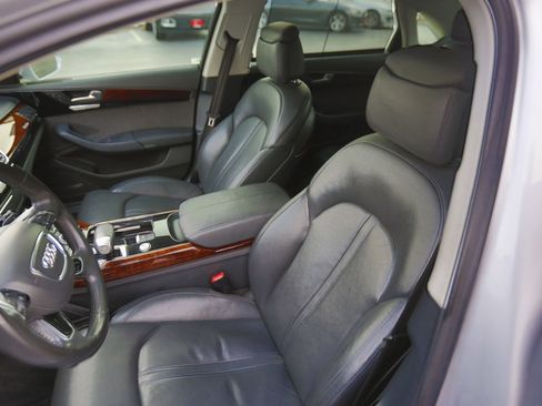 Used 2013 Audi A8 L 3.0T image 5