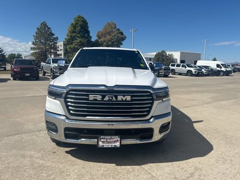 Used 2025 RAM 1500 Laramie AWD/4WD image 9