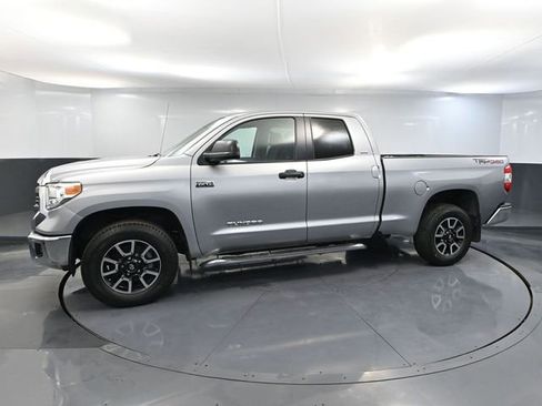 Used 2015 Toyota Tundra SR5 image 10
