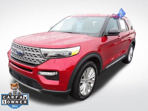 Certified 2022 Ford Explorer Limited w/ Limited Technology Package image 3