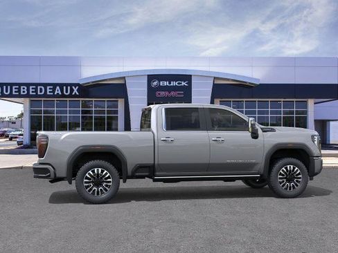 New 2026 GMC Sierra 2500 Denali Ultimate image 5