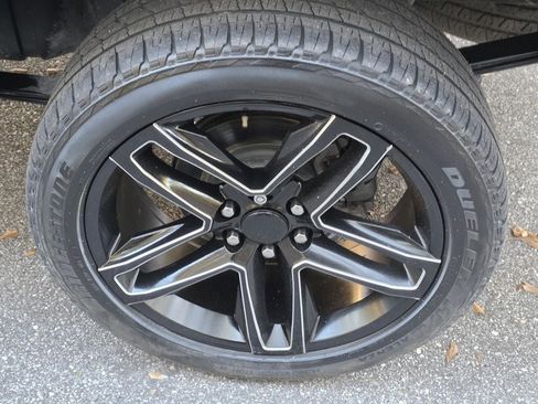 Used 2021 Chevrolet Silverado 1500 LT image 29