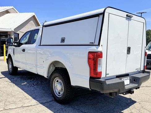 Used 2019 Ford F250 XL w/ Power Equipment Group RWD image 3