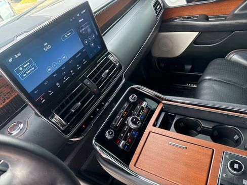 Used 2024 Lincoln Navigator L Black Label image 14