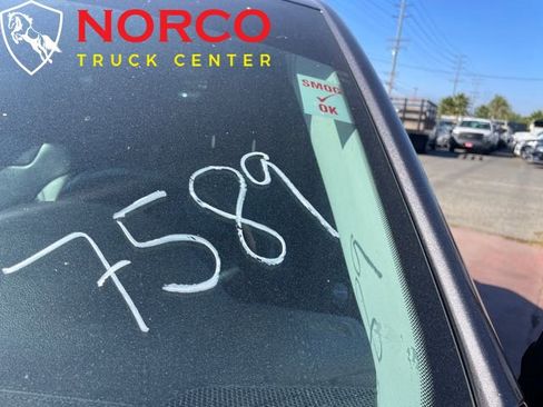 Used 2019 Jeep Cherokee Latitude Plus image 18