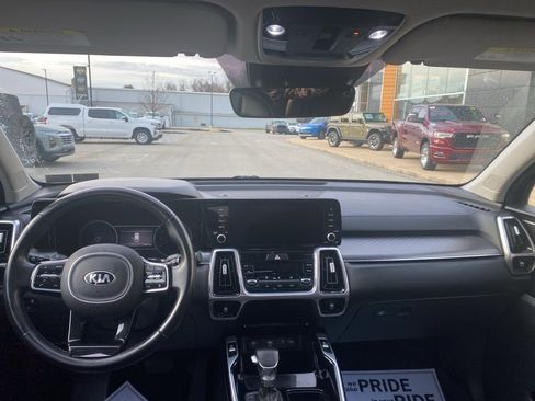 Used 2021 Kia Sorento SX image 22