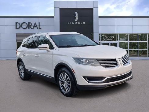 Used 2016 Lincoln MKX Select w/ Select Plus Package FWD image 1