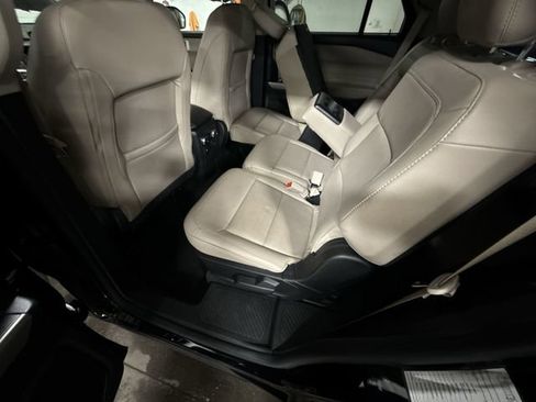Used 2023 Ford Explorer Limited AWD/4WD image 16