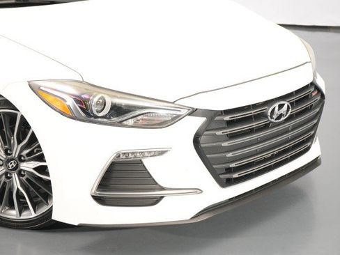 Used 2018 Hyundai Elantra Sport w/ Cargo Package FWD image 7