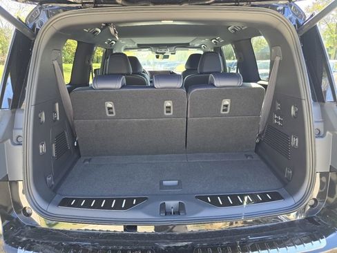 New 2026 INFINITI QX80 Sport image 21