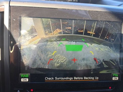 Used 2023 Subaru Forester Limited image 8