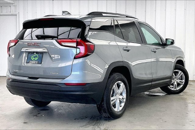 Certified 2023 GMC Terrain SLE w/ Driver Convenience Package AWD/4WD image 12