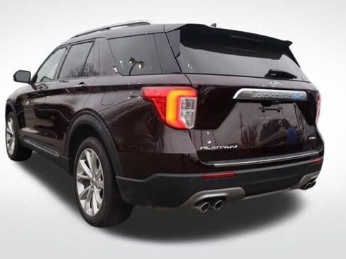 Used 2022 Ford Explorer Platinum w/ Equipment Group 601A image 10