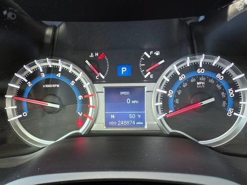 Used 2016 Toyota 4Runner Limited AWD/4WD image 12