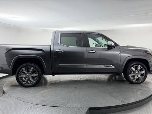 Used 2022 Toyota Tundra Capstone image 9