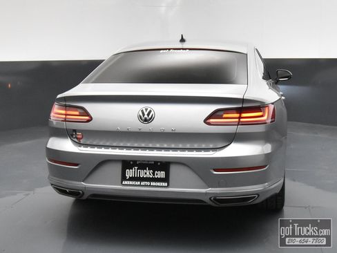 Used 2019 Volkswagen Arteon SE FWD image 6