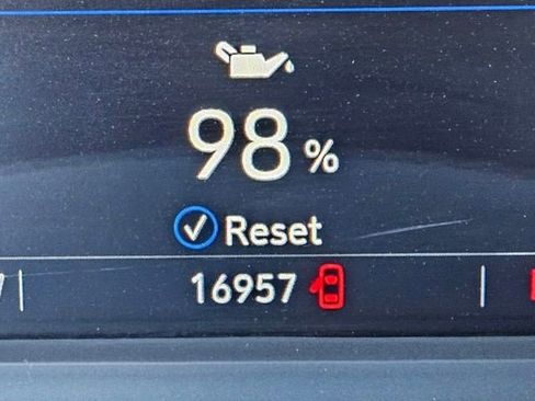 Certified 2025 Cadillac XT5 Premium Luxury image 29