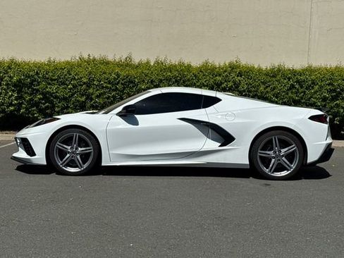 Used 2026 Chevrolet Corvette Stingray Coupe w/ Battery Protection Package RWD image 7