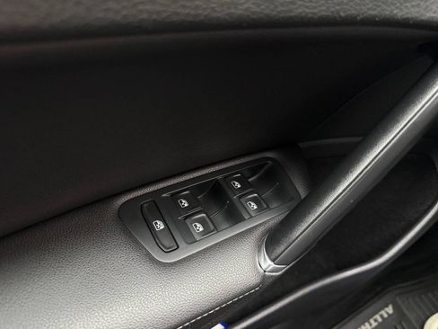Used 2017 Volkswagen Golf Alltrack SE AWD/4WD image 38