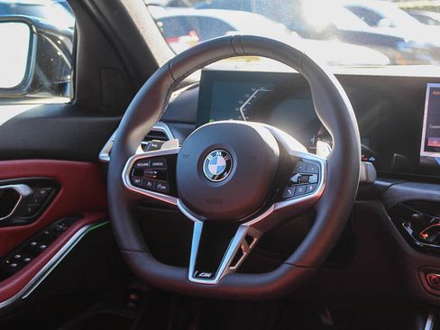 Used 2026 BMW 330i Sedan w/ M Sport Package RWD image 15