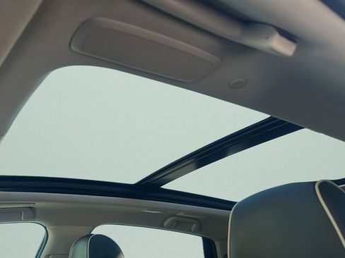 Used 2020 Acura RDX AWD w/ Advance Package image 19