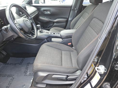 Certified 2025 Honda HR-V Sport image 15