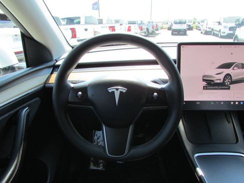 Used 2023 Tesla Model Y Long Range AWD/4WD image 21