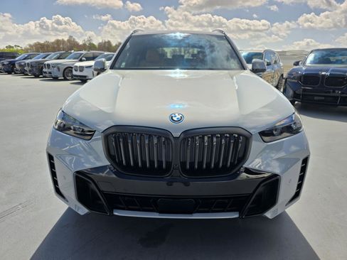 New 2026 BMW X5 xDrive50e w/ Executive Package image 28