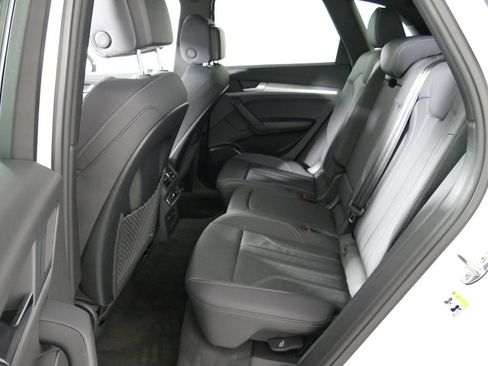 Used 2025 Audi Q5 2.0T Premium AWD/4WD image 11