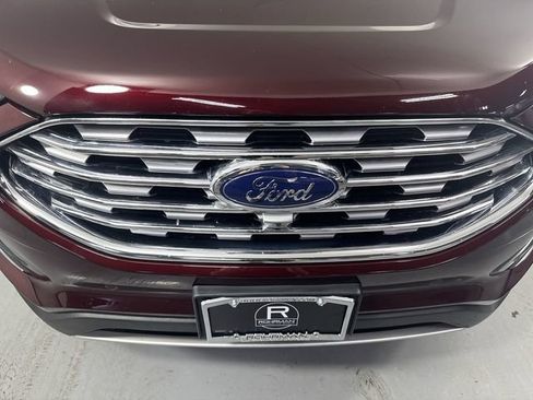 Used 2022 Ford Edge Titanium w/ Equipment Group 301A AWD/4WD image 27