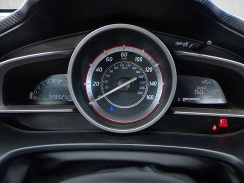 Used 2015 MAZDA MAZDA3 i Sport image 24