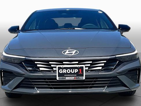 Used 2026 Hyundai Elantra SEL Sport FWD image 4